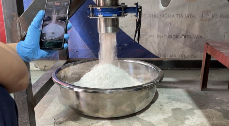 Trial Ribbon Mixer 75kg Untuk Pembuatan Produk Tempe